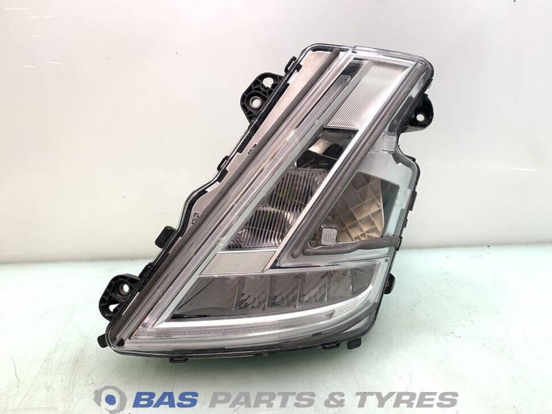 Volvo FH4B - Koplamp voor Vrachtwagen: afbeelding 1 Volvo FH4B - Koplamp voor Vrachtwagen: afbeelding 1