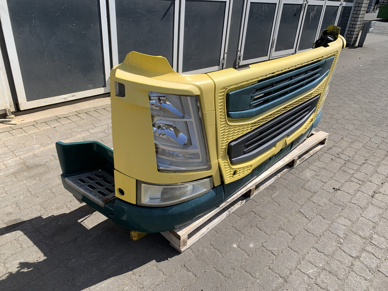 Volvo FM4 - Bumper voor Vrachtwagen: afbeelding 3 Volvo FM4 - Bumper voor Vrachtwagen: afbeelding 3
