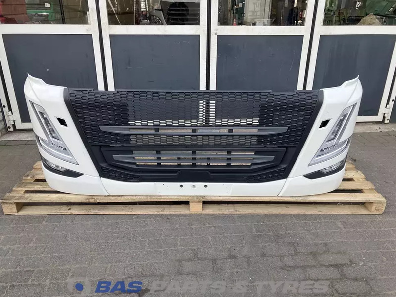 Volvo FM5 - Bumper voor Vrachtwagen: afbeelding 1 Volvo FM5 - Bumper voor Vrachtwagen: afbeelding 1