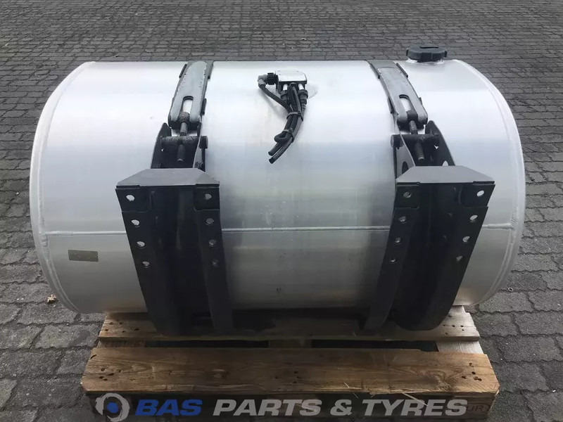 Volvo  - Brandstoftank voor Vrachtwagen: afbeelding 3 Volvo  - Brandstoftank voor Vrachtwagen: afbeelding 3