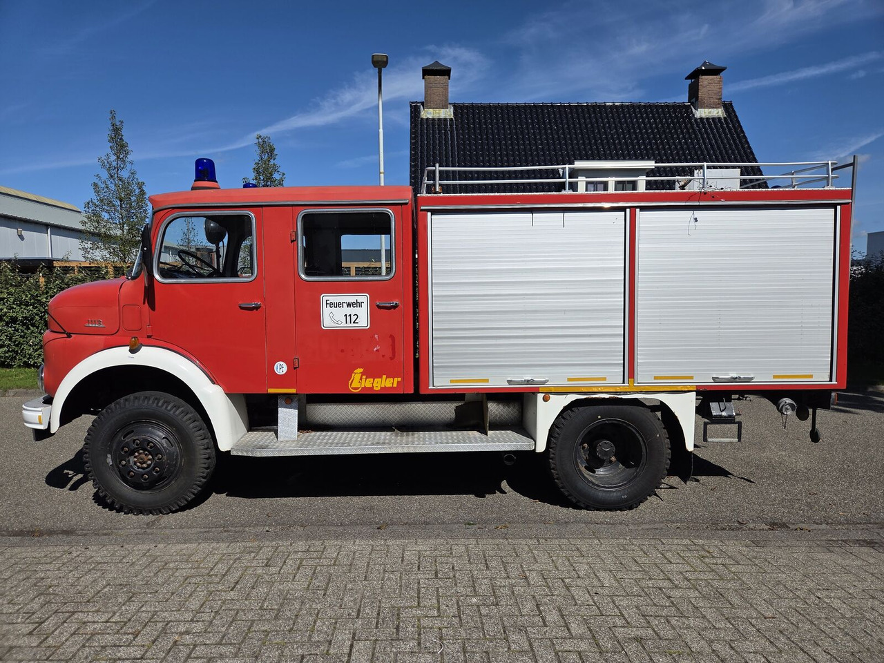 Mercedes-Benz LAF 1113 B 4X4 Turbo Diesel (170 PK) brandweerwagen - Brandweerwagen: afbeelding 1 Mercedes-Benz LAF 1113 B 4X4 Turbo Diesel (170 PK) brandweerwagen - Brandweerwagen: afbeelding 1