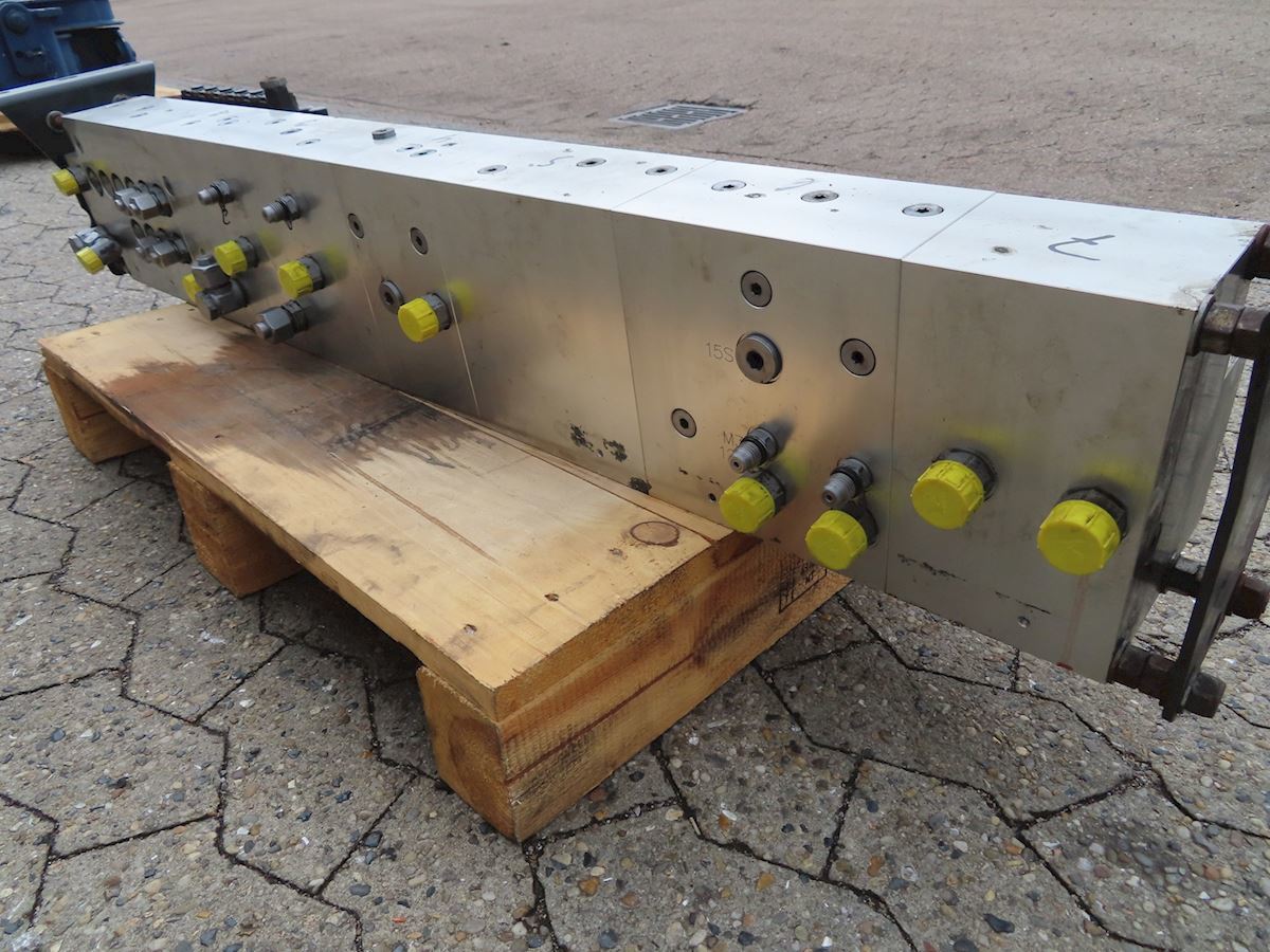 Goldhofer Bejeningsblok t. uni-svanehals - Onderdelen voor Aanhangwagen: afbeelding 5 Goldhofer Bejeningsblok t. uni-svanehals - Onderdelen voor Aanhangwagen: afbeelding 5