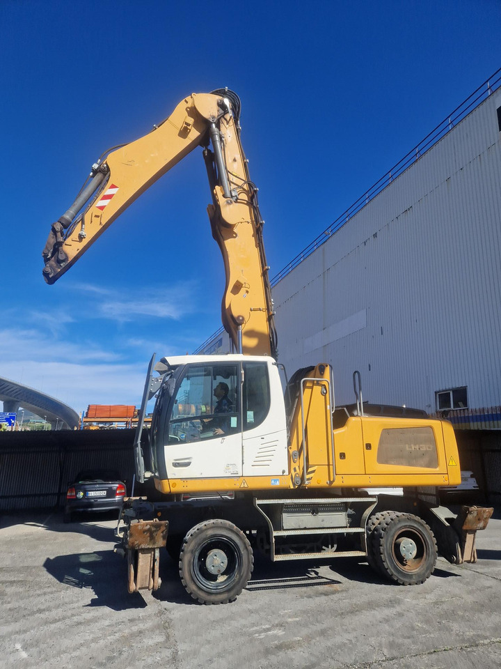 LIEBHERR LH30M - Overslagkraan: afbeelding 1 LIEBHERR LH30M - Overslagkraan: afbeelding 1