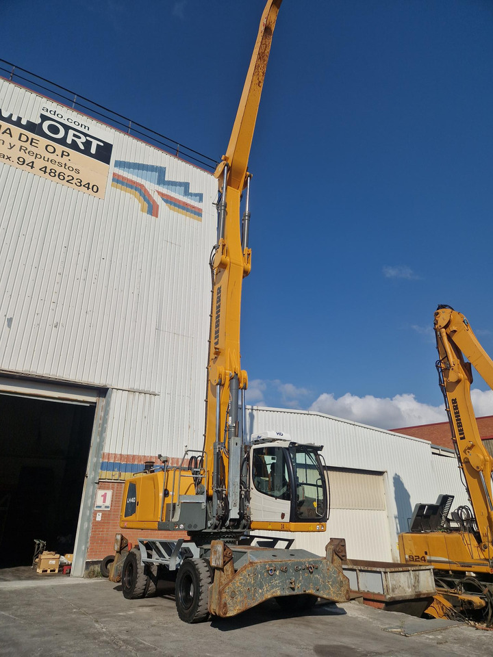 LIEBHERR LH40M - Overslagkraan: afbeelding 2 LIEBHERR LH40M - Overslagkraan: afbeelding 2