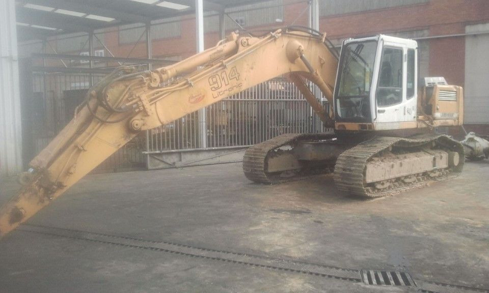 LIEBHERR R914LI S/N: 681-8569 (2001) Y S/N: 6406265 (1999) - Rupsgraafmachine: afbeelding 1 LIEBHERR R914LI S/N: 681-8569 (2001) Y S/N: 6406265 (1999) - Rupsgraafmachine: afbeelding 1