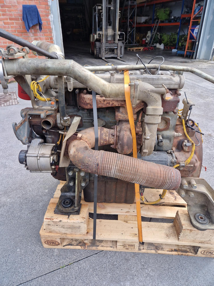 MOTOR LIEBHERR D924TIE 145 KW - Motor voor Bouwmachine: afbeelding 3 MOTOR LIEBHERR D924TIE 145 KW - Motor voor Bouwmachine: afbeelding 3