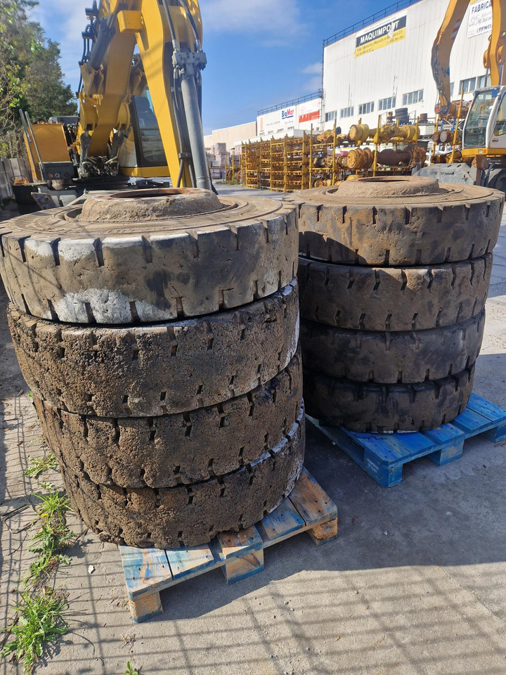 RUEDAS MACIZAS 12.00R20 - Complete wiel voor Bouwmachine: afbeelding 1 RUEDAS MACIZAS 12.00R20 - Complete wiel voor Bouwmachine: afbeelding 1