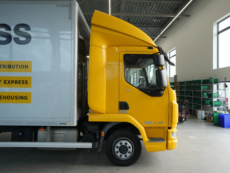 DAF LF 210 FA, 12t, Gesloten Bak, Laadklep 1,5t, Zijdeur, New Apk - Bakwagen: afbeelding 4 DAF LF 210 FA, 12t, Gesloten Bak, Laadklep 1,5t, Zijdeur, New Apk - Bakwagen: afbeelding 4