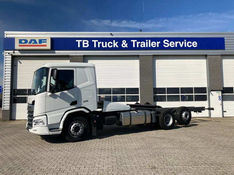 DAF XD 450 FAN CHASSIS SLEEPER CAB PTO STEERING LIFTAXLE 480WB - NEW - Chassis vrachtwagen: afbeelding 1 DAF XD 450 FAN CHASSIS SLEEPER CAB PTO STEERING LIFTAXLE 480WB - NEW - Chassis vrachtwagen: afbeelding 1