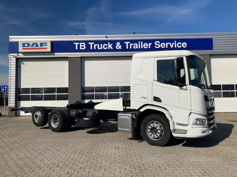 DAF XD 450 FAN CHASSIS SLEEPER CAB PTO STEERING LIFTAXLE 480WB - NEW - Chassis vrachtwagen: afbeelding 4 DAF XD 450 FAN CHASSIS SLEEPER CAB PTO STEERING LIFTAXLE 480WB - NEW - Chassis vrachtwagen: afbeelding 4