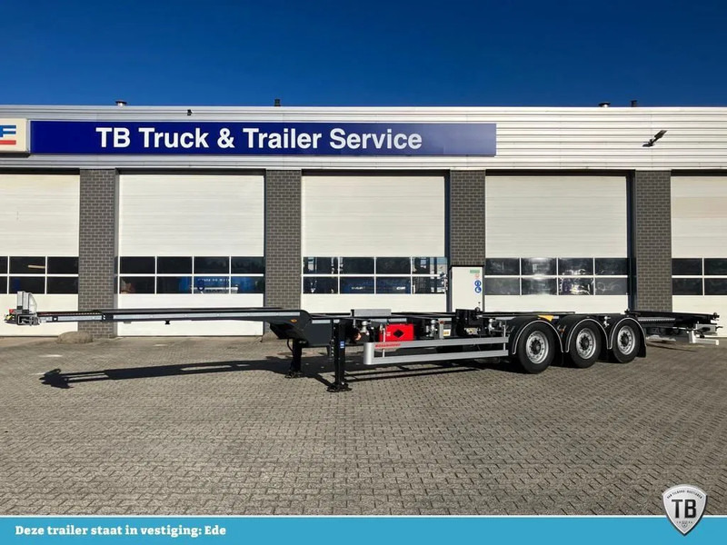 Kässbohrer SHG AVH / 45 - 12 / 27 Voor- en achterzijde uitschuifbaar -> 20"/40"/45" - Containertransporter/ Wissellaadbak oplegger: afbeelding 1 Kässbohrer SHG AVH / 45 - 12 / 27 Voor- en achterzijde uitschuifbaar -> 20"/40"/45" - Containertransporter/ Wissellaadbak oplegger: afbeelding 1