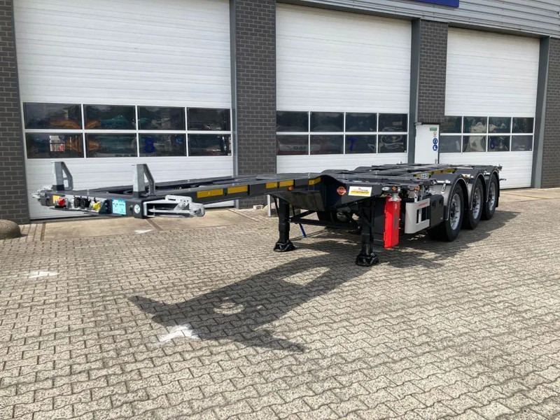 Kässbohrer SHG AVMH / 45 - 12 / 27 - Multi uitschuifbaar chassis -> 20"/30"/40"/45" - Containertransporter/ Wissellaadbak oplegger: afbeelding 5 Kässbohrer SHG AVMH / 45 - 12 / 27 - Multi uitschuifbaar chassis -> 20"/30"/40"/45" - Containertransporter/ Wissellaadbak oplegger: afbeelding 5