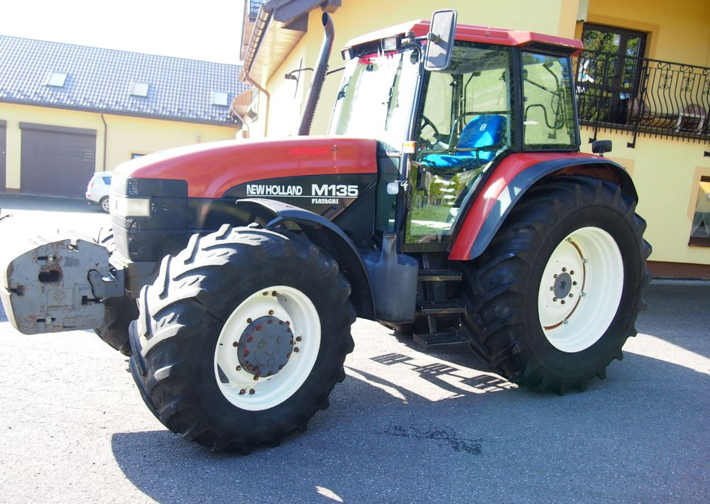 Ciągnik New Holland NH M 135 1998 NEW HOLLAND TM M135 - Tractor: afbeelding 5 Ciągnik New Holland NH M 135 1998 NEW HOLLAND TM M135 - Tractor: afbeelding 5