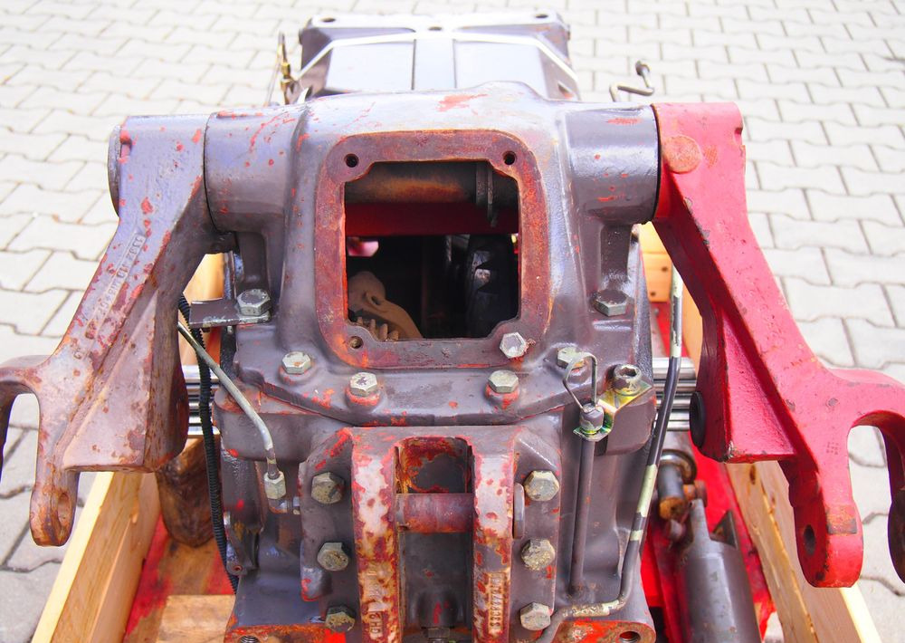 Części do Ciągnika Massey Ferguson MF 3000, 6000  Tylny most z podnośnikiem od MF 3000, 6000 - Achterass voor Landbouwmachine: afbeelding 4 Części do Ciągnika Massey Ferguson MF 3000, 6000  Tylny most z podnośnikiem od MF 3000, 6000 - Achterass voor Landbouwmachine: afbeelding 4