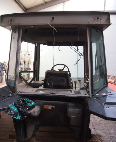 Części do Ciągnika Massey Ferguson MF 3050, 3060, 3070, 3080, 3090  Kabina do Massey Ferguson serii 30.. , 31.. , 36.. - Cabine voor Landbouwmachine: afbeelding 2 Części do Ciągnika Massey Ferguson MF 3050, 3060, 3070, 3080, 3090  Kabina do Massey Ferguson serii 30.. , 31.. , 36.. - Cabine voor Landbouwmachine: afbeelding 2