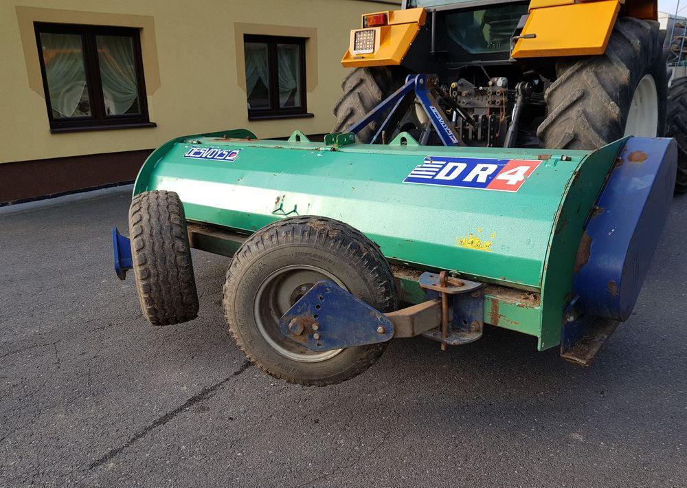 Kosiarka bijakowa Desvoys BH DR4 2011 - Klepelmaaier: afbeelding 2 Kosiarka bijakowa Desvoys BH DR4 2011 - Klepelmaaier: afbeelding 2