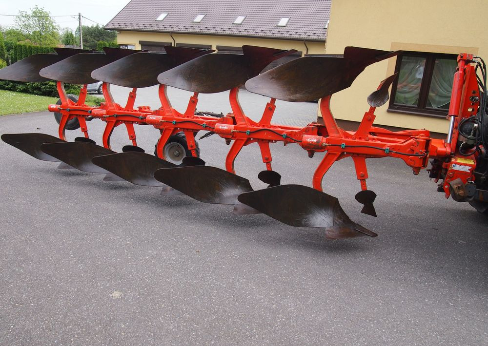 Pług obrotowy Kuhn Kuhn Vari-Master 150 4+1 Pług obracany Kuhn Vari-Master 150 4+1 - Ploeg: afbeelding 1 Pług obrotowy Kuhn Kuhn Vari-Master 150 4+1 Pług obracany Kuhn Vari-Master 150 4+1 - Ploeg: afbeelding 1