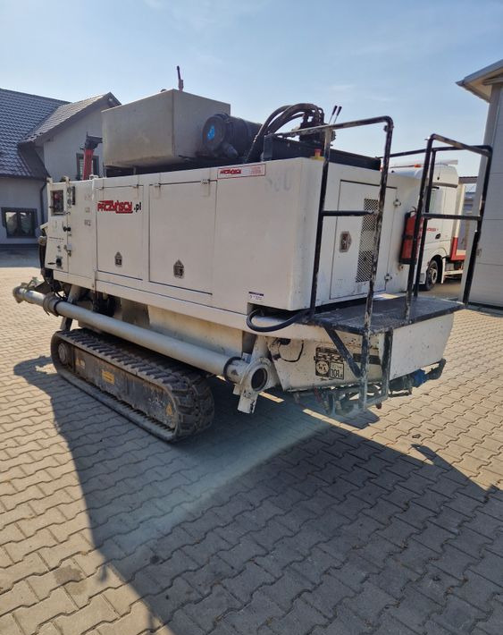 Pompa do betonu Schwing SP1250 73m3 65bar 2008 Pompa do betonu SCHWING na gąsienicach - Kleine betonpomp: afbeelding 3 Pompa do betonu Schwing SP1250 73m3 65bar 2008 Pompa do betonu SCHWING na gąsienicach - Kleine betonpomp: afbeelding 3