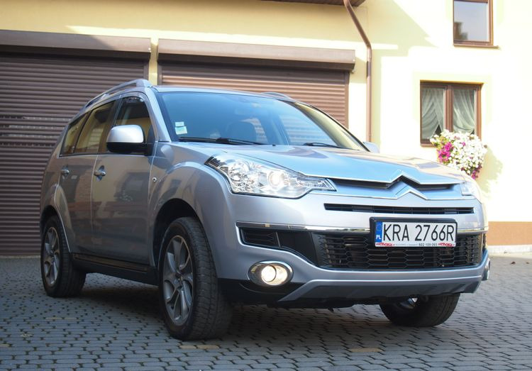 Samochód Citroen C-Crosser 2.2 HDI 2010 Samochód osobowy SUW 4x4 - Personenwagen: afbeelding 5 Samochód Citroen C-Crosser 2.2 HDI 2010 Samochód osobowy SUW 4x4 - Personenwagen: afbeelding 5