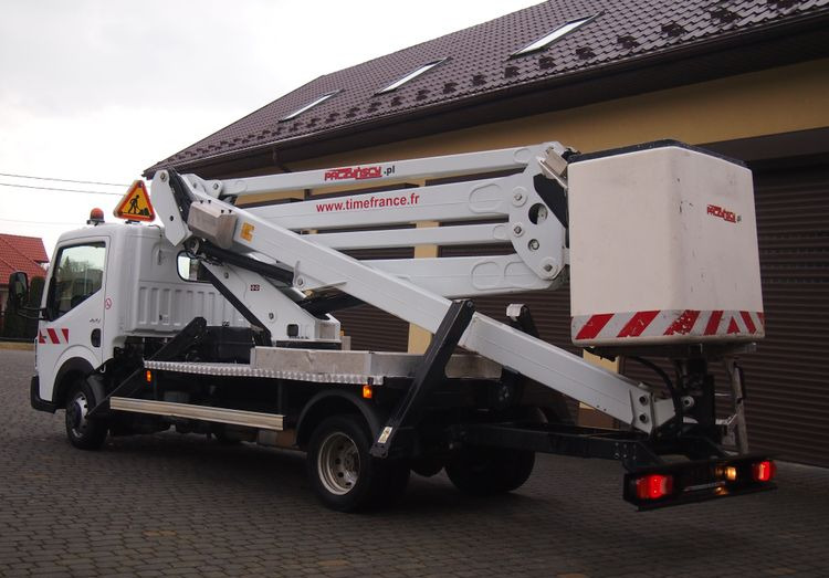 Samochód Renault Isoli PLE194/10N  2015 Renault Maxity Zwyżka Podnośnik koszowy - Vrachtwagen hoogwerker: afbeelding 4 Samochód Renault Isoli PLE194/10N  2015 Renault Maxity Zwyżka Podnośnik koszowy - Vrachtwagen hoogwerker: afbeelding 4