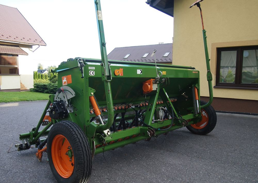 Siewnik Amazone D9 -30 2007 Siewnik Amazone - Zaaimachine: afbeelding 4 Siewnik Amazone D9 -30 2007 Siewnik Amazone - Zaaimachine: afbeelding 4