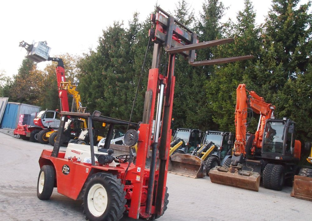 Diesel heftruck Wózek widłowy Manitou MC.20.HP 1992: afbeelding 13 Diesel heftruck Wózek widłowy Manitou MC.20.HP 1992: afbeelding 13