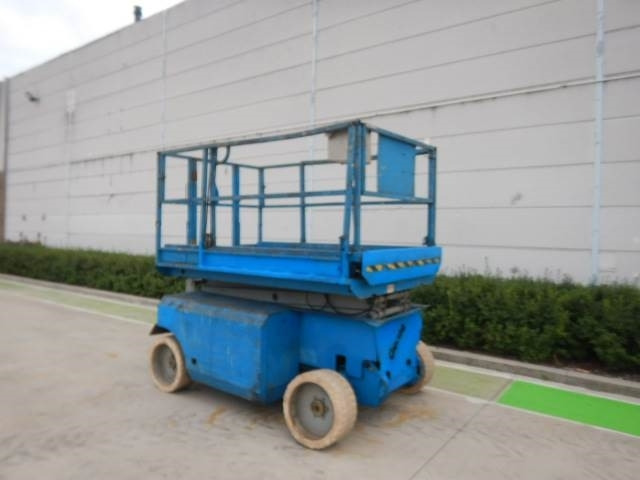 Genie GS3268DC - Schaarlift: afbeelding 2 Genie GS3268DC - Schaarlift: afbeelding 2