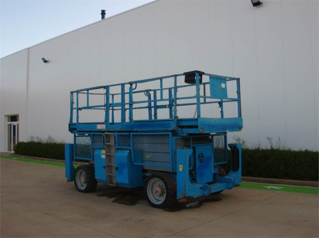 Genie GS4390RT - Schaarlift: afbeelding 3 Genie GS4390RT - Schaarlift: afbeelding 3