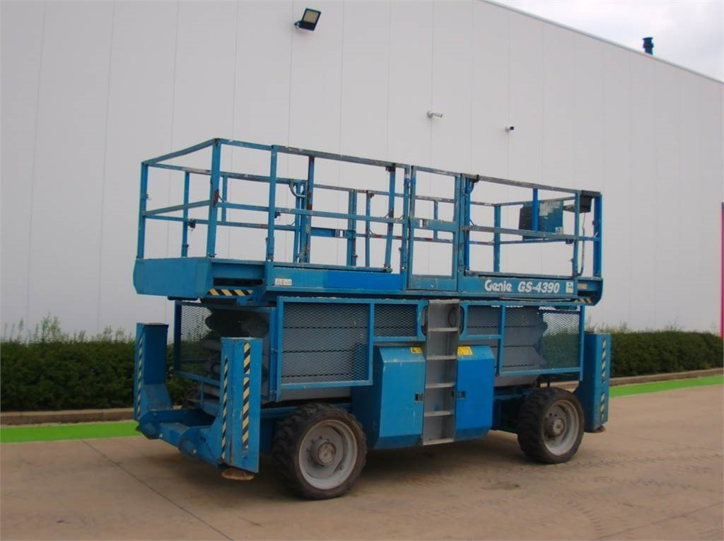 Genie GS4390RT - Schaarlift: afbeelding 2 Genie GS4390RT - Schaarlift: afbeelding 2