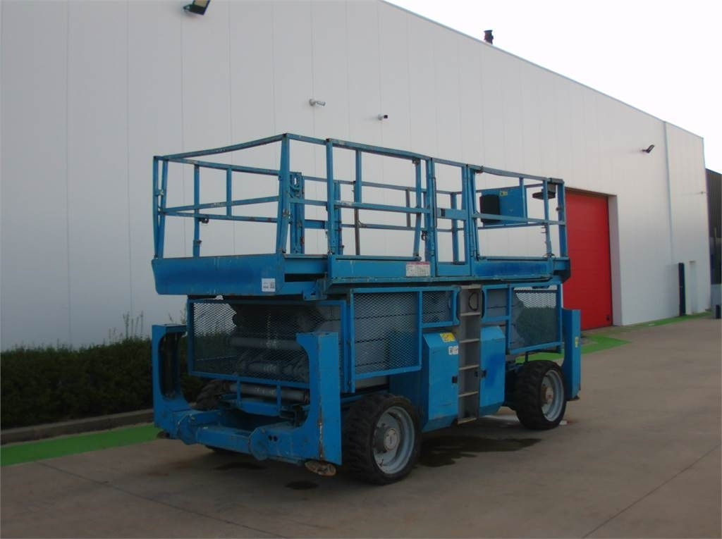 Genie GS4390RT - Schaarlift: afbeelding 2 Genie GS4390RT - Schaarlift: afbeelding 2