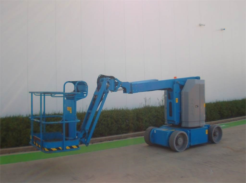 Genie Z30-20NRJ - Knikarmhoogwerker: afbeelding 2 Genie Z30-20NRJ - Knikarmhoogwerker: afbeelding 2