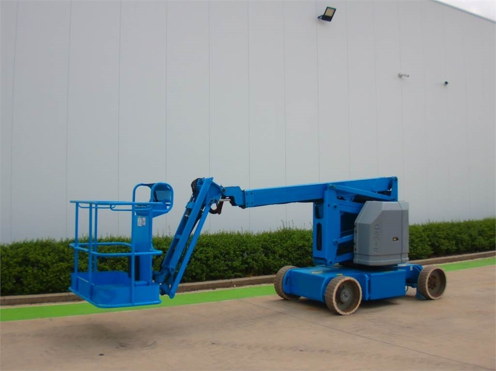 Genie Z34-22N - Knikarmhoogwerker: afbeelding 2 Genie Z34-22N - Knikarmhoogwerker: afbeelding 2