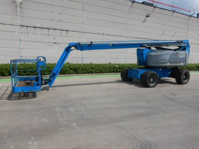 Genie Z80-60RT - Knikarmhoogwerker: afbeelding 3 Genie Z80-60RT - Knikarmhoogwerker: afbeelding 3