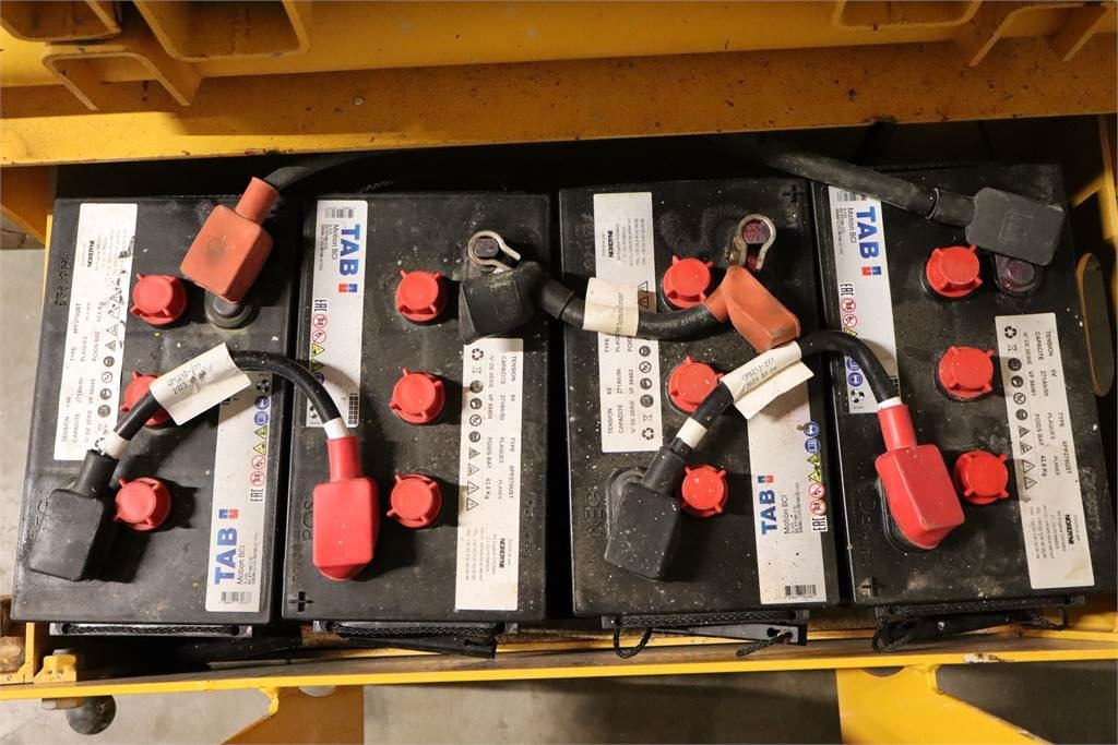 Haulotte Compact 10 - Schaarlift: afbeelding 5 Haulotte Compact 10 - Schaarlift: afbeelding 5