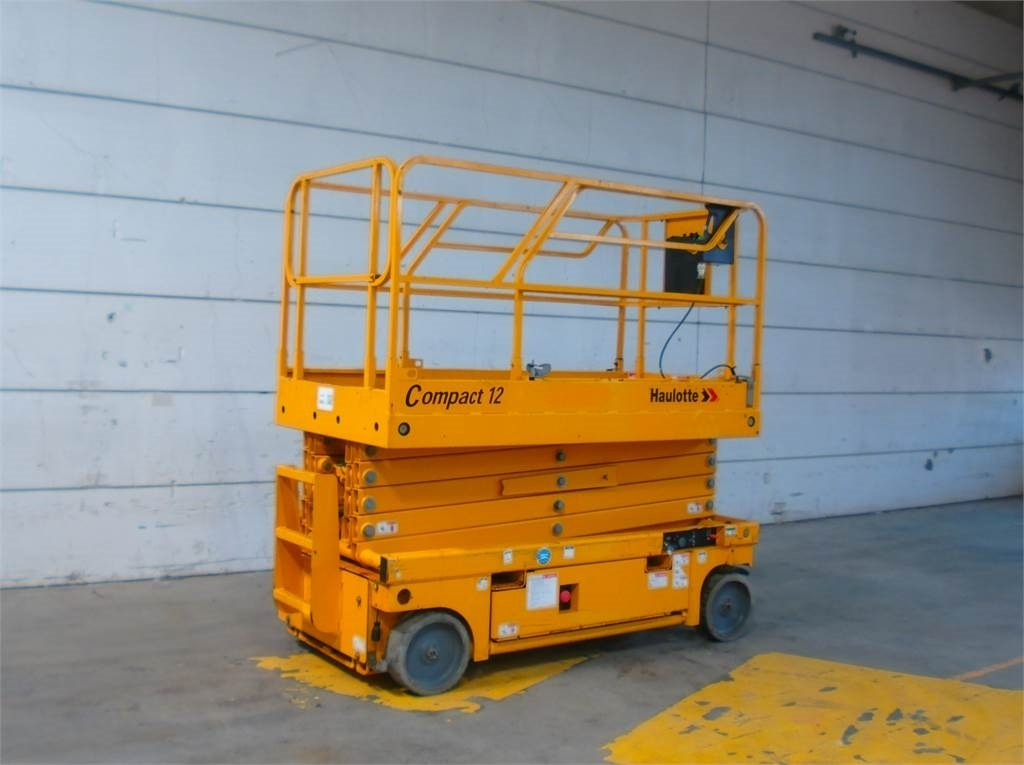 Haulotte Compact 12 - Schaarlift: afbeelding 2 Haulotte Compact 12 - Schaarlift: afbeelding 2
