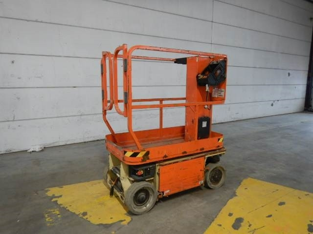 JLG 1230ES - Verticale masthoogwerker: afbeelding 3 JLG 1230ES - Verticale masthoogwerker: afbeelding 3