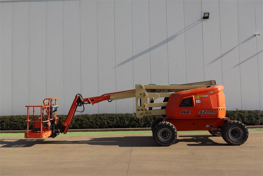 JLG 520AJ - Knikarmhoogwerker: afbeelding 1 JLG 520AJ - Knikarmhoogwerker: afbeelding 1