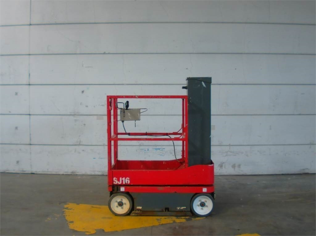 SkyJack SJ16 - Verticale masthoogwerker: afbeelding 1 SkyJack SJ16 - Verticale masthoogwerker: afbeelding 1