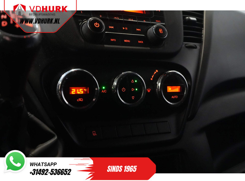 Gesloten bestelwagen, Bestelwagen met dubbele cabine Iveco Daily 35S16V 2.3 L3H2 155 pk Aut. DC Dubbel Cabine EXPORT ONLY 3.5T trekverm./ Climate/ Cruise/ Camera/ Trekhaak: afbeelding 17