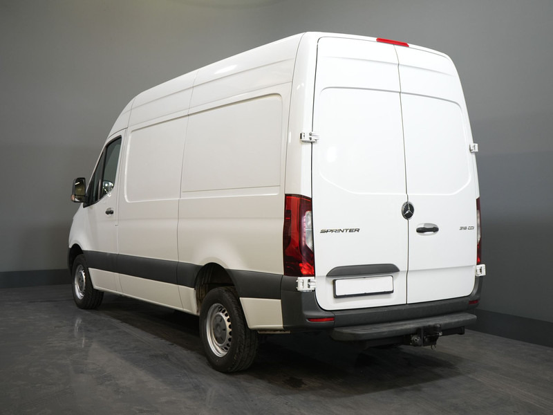 Mercedes-Benz Sprinter 316 2.2 CDI Aut. L2H2 EXPORT ONLY RWD LED/ Gev.Stoel/ Cruise/ Trekhaak - Gesloten bestelwagen: afbeelding 2 Mercedes-Benz Sprinter 316 2.2 CDI Aut. L2H2 EXPORT ONLY RWD LED/ Gev.Stoel/ Cruise/ Trekhaak - Gesloten bestelwagen: afbeelding 2