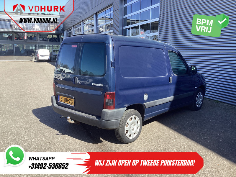 Peugeot Partner 1.4 75 pk EXPORT ONLY BENZINE/ Riem V.V/ NL auto/ Trekhaak/ Radio - Kleine bestelwagen: afbeelding 4 Peugeot Partner 1.4 75 pk EXPORT ONLY BENZINE/ Riem V.V/ NL auto/ Trekhaak/ Radio - Kleine bestelwagen: afbeelding 4