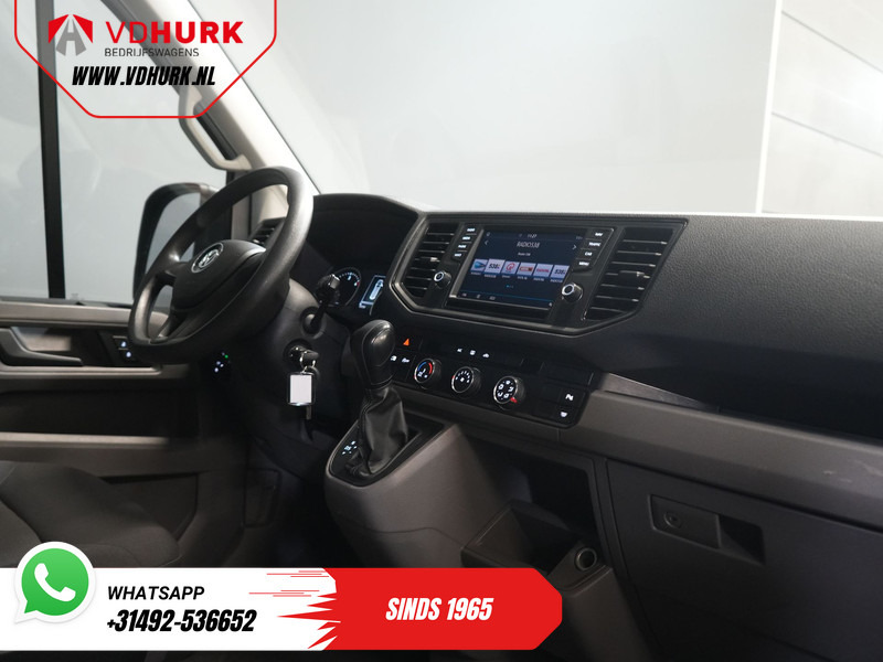Volkswagen Crafter 2.0 TDI 140 pk DSG Aut. L3H2 BPM VRIJ! CarPlay/ Navi/ Airco/ PDC V+A - Kleine bestelwagen: afbeelding 3 Volkswagen Crafter 2.0 TDI 140 pk DSG Aut. L3H2 BPM VRIJ! CarPlay/ Navi/ Airco/ PDC V+A - Kleine bestelwagen: afbeelding 3