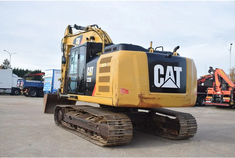 Caterpillar Caterpillar 323E-stock id2 - Rupsgraafmachine: afbeelding 2 Caterpillar Caterpillar 323E-stock id2 - Rupsgraafmachine: afbeelding 2