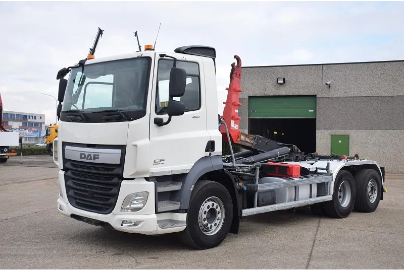 DAF CF 460 - Haakarmsysteem vrachtwagen: afbeelding 1 DAF CF 460 - Haakarmsysteem vrachtwagen: afbeelding 1