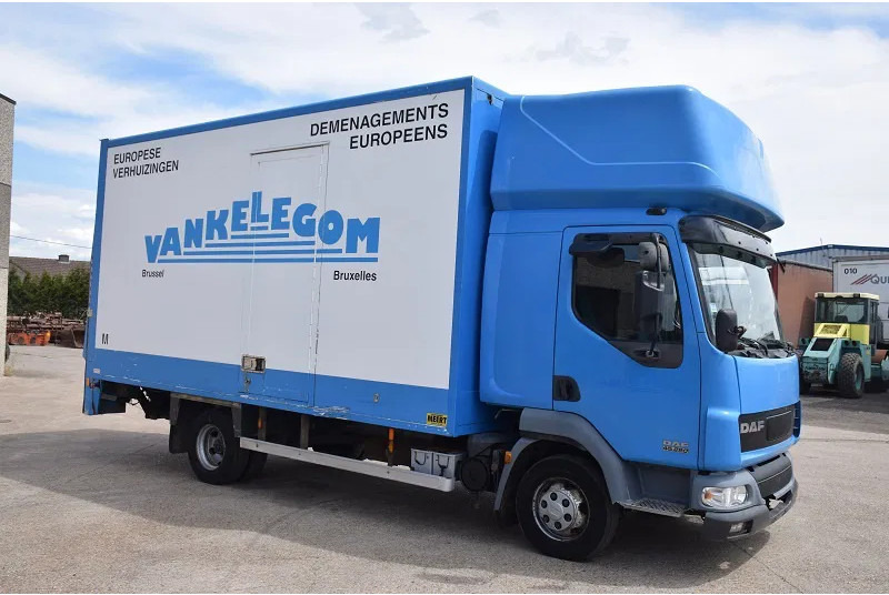 DAF LF 220 LF45 220 - Bakwagen: afbeelding 5 DAF LF 220 LF45 220 - Bakwagen: afbeelding 5