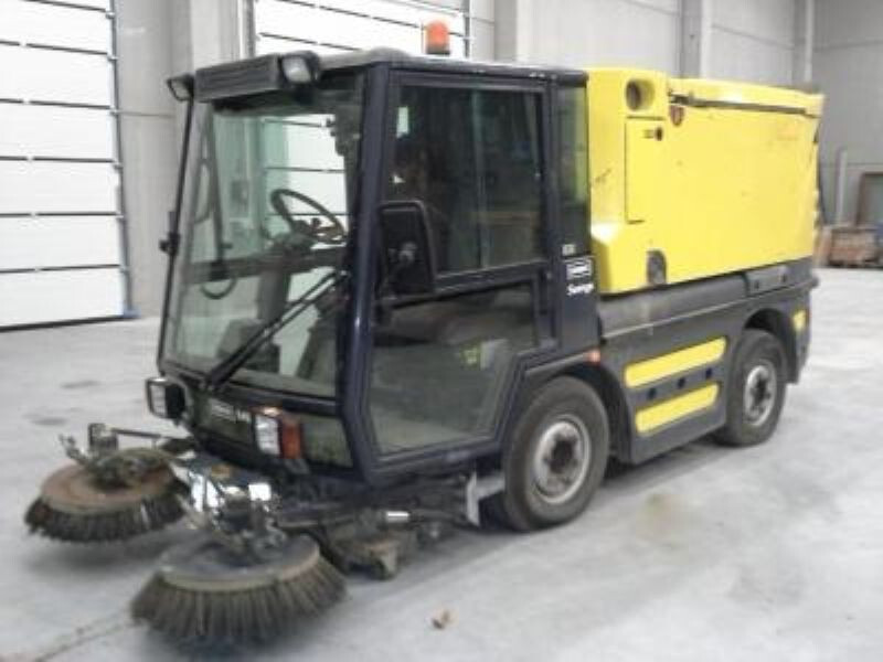 Diversen SCHMIDT SWING 240 - Veegwagen: afbeelding 1 Diversen SCHMIDT SWING 240 - Veegwagen: afbeelding 1