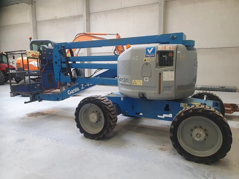 Genie Z45/25 - Knikarmhoogwerker: afbeelding 3 Genie Z45/25 - Knikarmhoogwerker: afbeelding 3