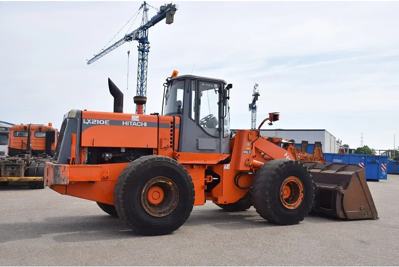 Hitachi LX 210E- stock id 59 - Wiellader: afbeelding 5 Hitachi LX 210E- stock id 59 - Wiellader: afbeelding 5