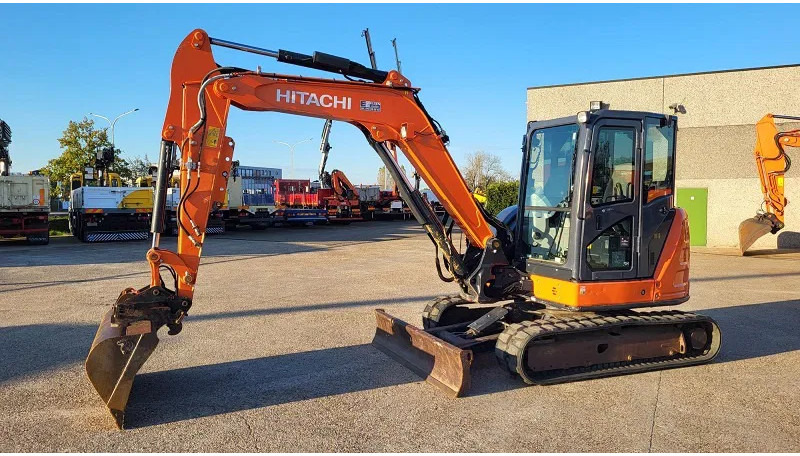Hitachi ZX65USB-5A CLR - Rupsgraafmachine: afbeelding 1 Hitachi ZX65USB-5A CLR - Rupsgraafmachine: afbeelding 1