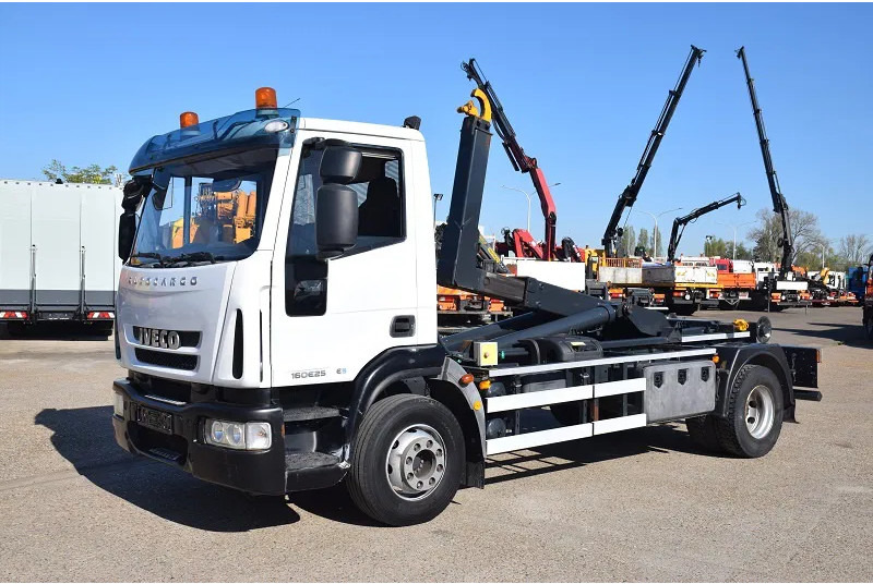 Iveco Iveco Eurocargo 160E25 - Haakarmsysteem vrachtwagen: afbeelding 3 Iveco Iveco Eurocargo 160E25 - Haakarmsysteem vrachtwagen: afbeelding 3
